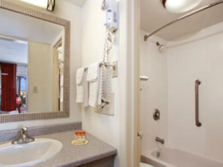 Garden Inn Fredricksburg South Фредериксбърг Стая снимка