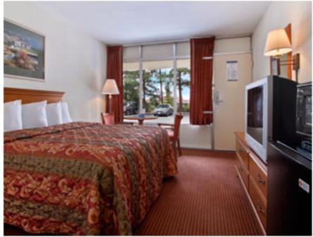 Garden Inn Fredricksburg South Фредериксбърг Стая снимка