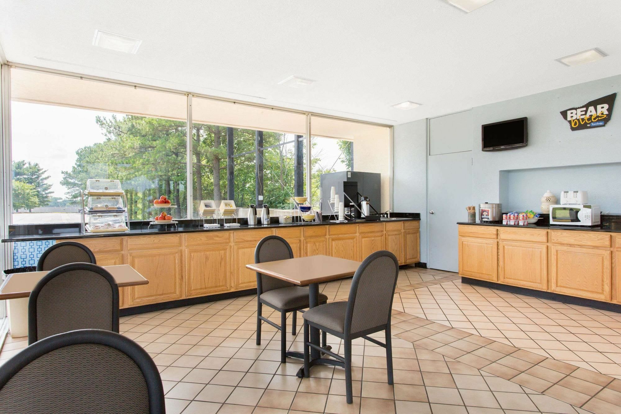Garden Inn Fredricksburg South Фредериксбърг Екстериор снимка